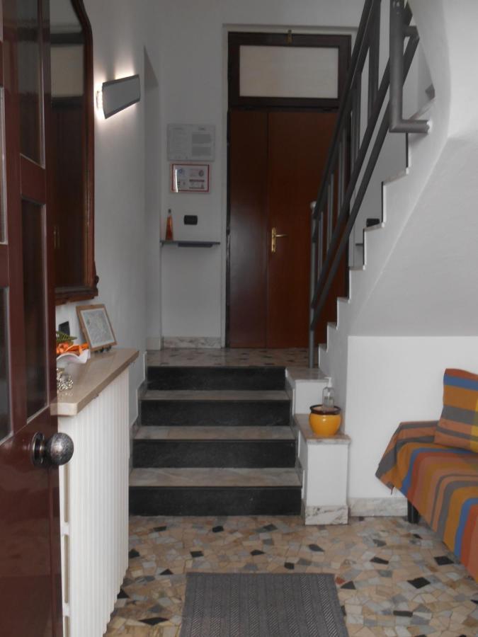 Bed and Breakfast Le Rose Malpensa Бусто-Арсіціо Екстер'єр фото