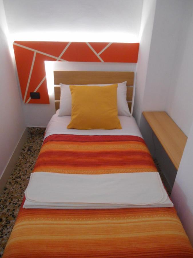 Bed and Breakfast Le Rose Malpensa Бусто-Арсіціо Екстер'єр фото